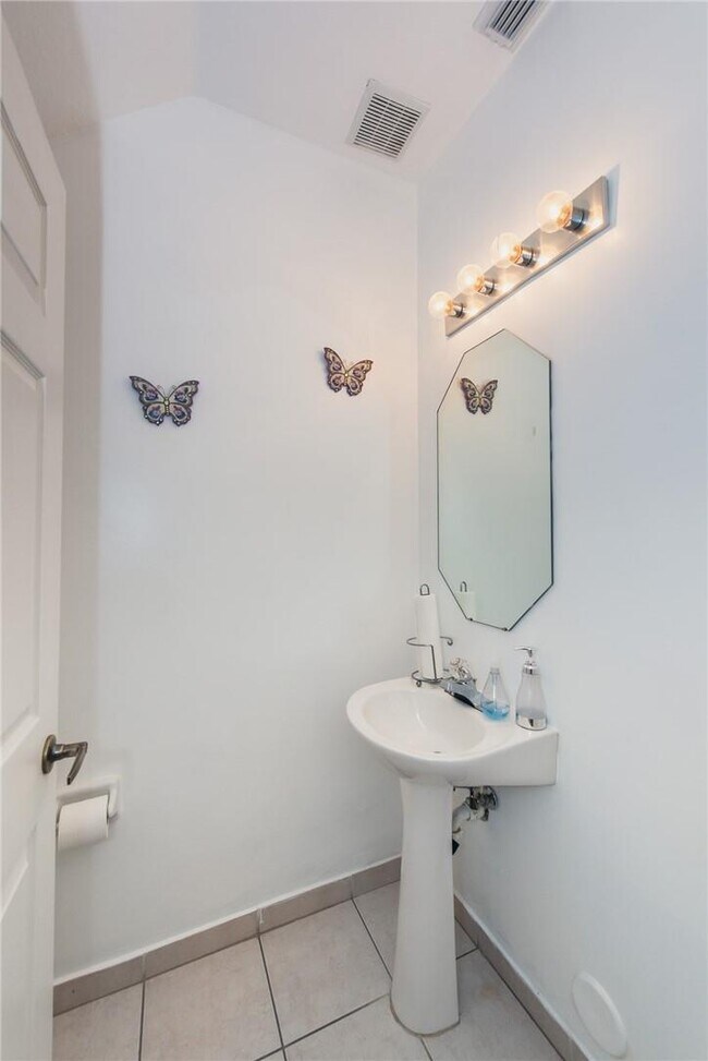 Building Photo - 6306 SW 165th Pl