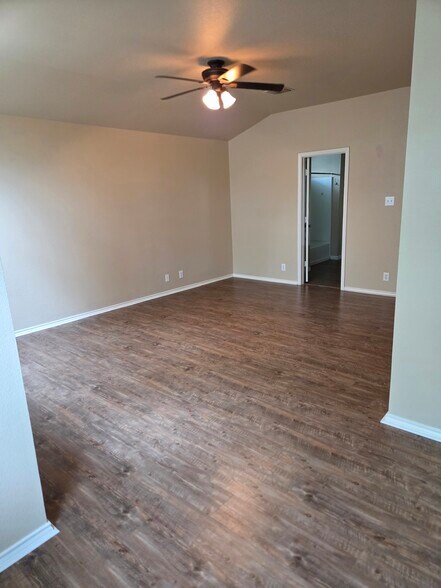 Building Photo - 7427 Painter Way