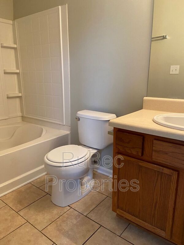 Building Photo - 5309 Esther Ln