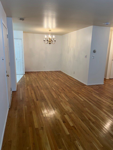 Building Photo - 182 Storm Dr