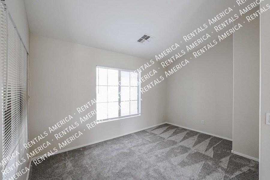 Building Photo - 6718 S Garnet Way