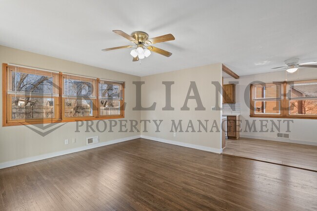 Building Photo - 2803 S Glenn Ave