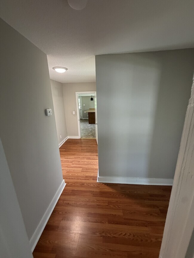 Building Photo - 2161 North Carolina 55