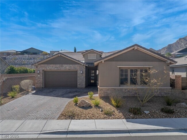 Primary Photo - 2931 Raywood Ash Dr