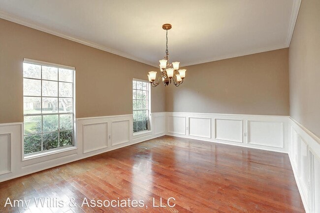 Building Photo - 4 br, 2.5 bath House - 7009 Brandon Dr