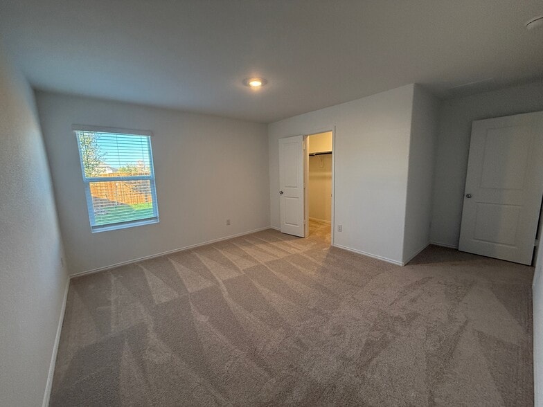 Building Photo - 1812 Ashland St