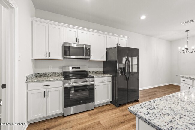 Building Photo - 207 Barnsley Dr