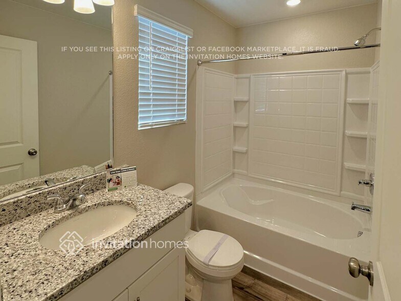 Building Photo - 4627 N Sicily St