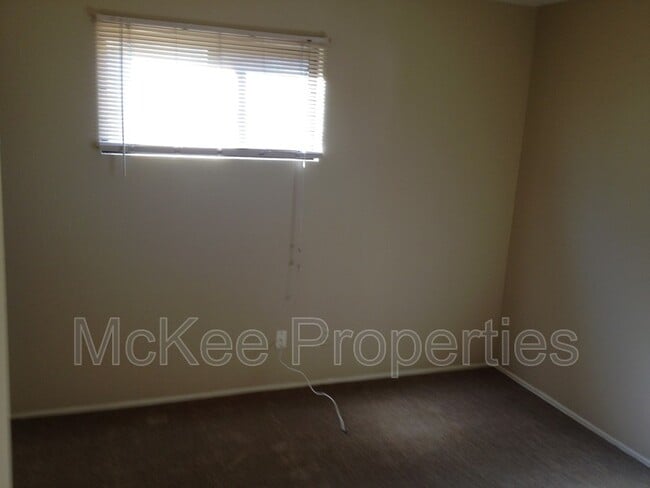 Building Photo - 6188 Stanley Dr