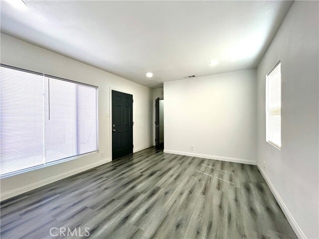 Building Photo - 1329 N Sultana Ave