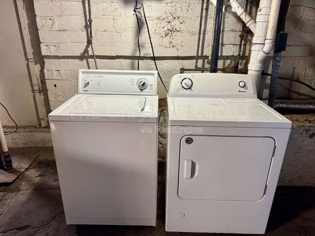 Building Photo - 1280 Phelps St