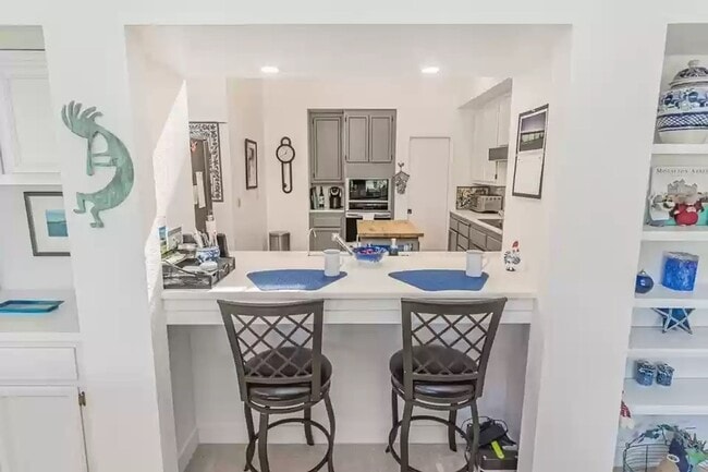 Building Photo - 861 Lake Terrace Cir