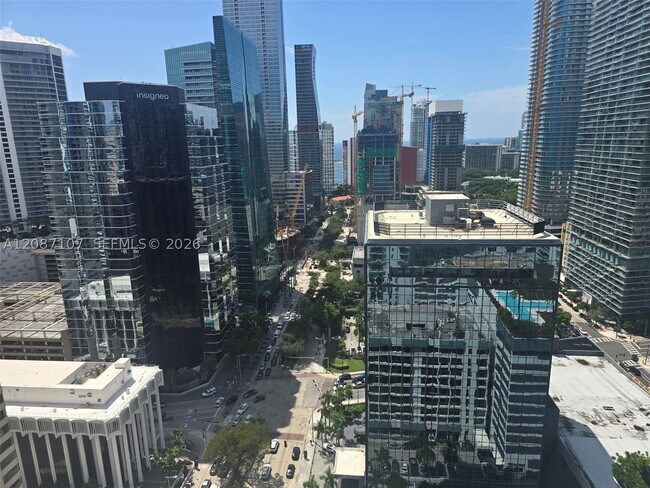 Building Photo - 1060 Brickell Ave
