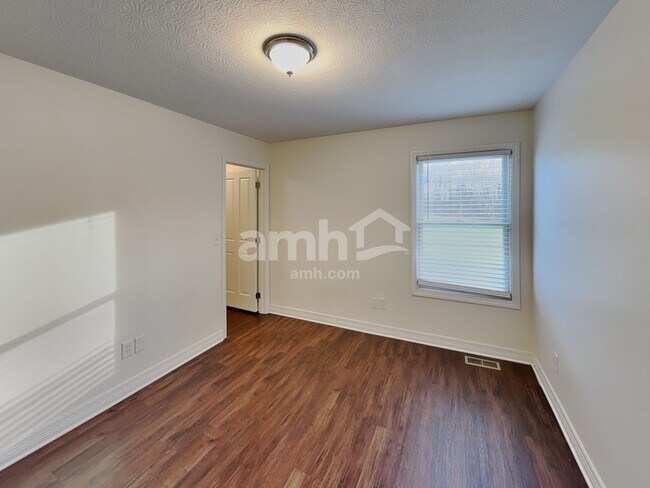 Building Photo - 629 Lanning St