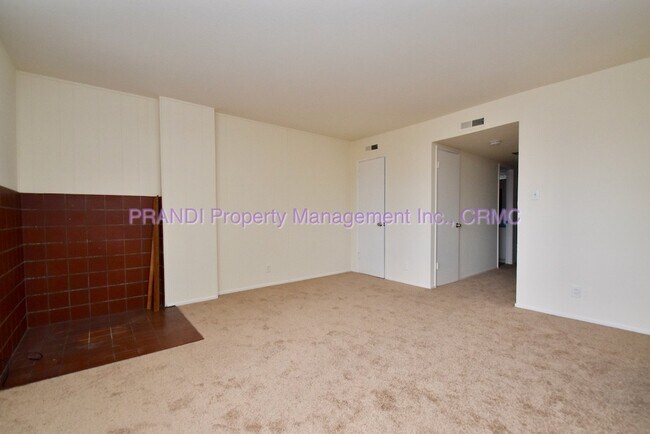 Building Photo - 104 Wisteria Way