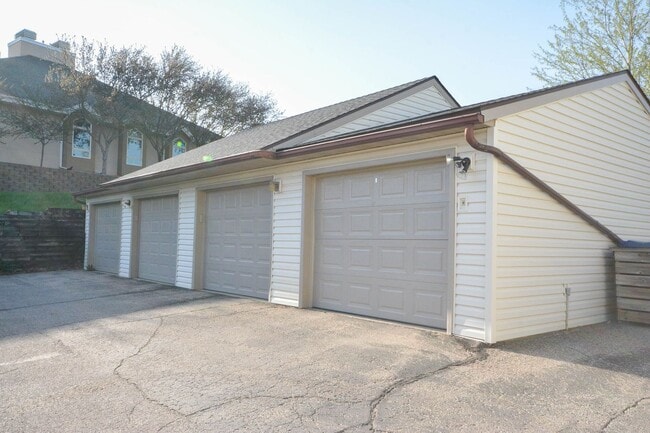 Building Photo - 3613 10th Ln NW