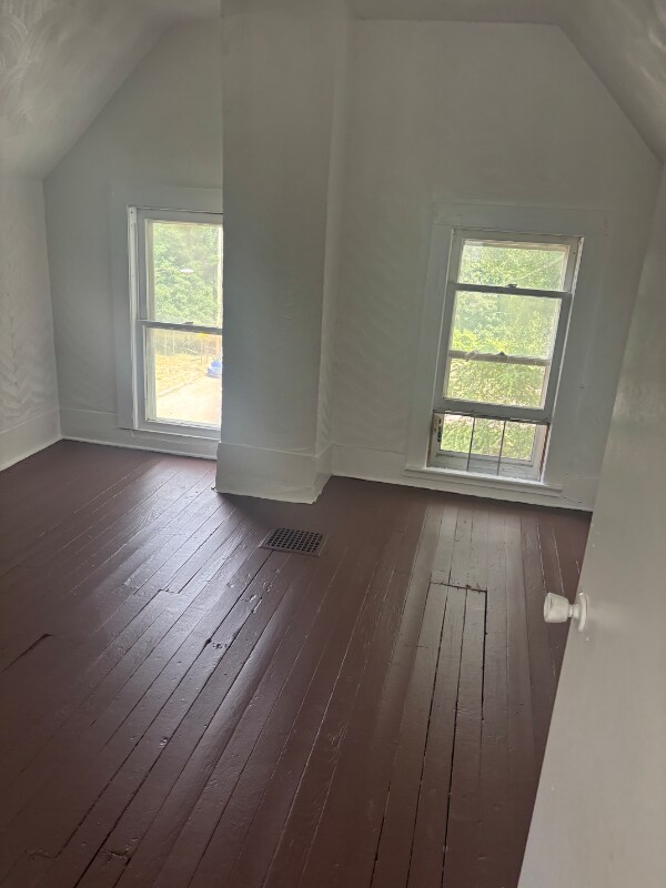 Building Photo - 255 Berman Ave