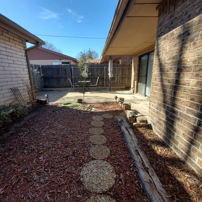 Building Photo - 6321 Alta Vista Rd