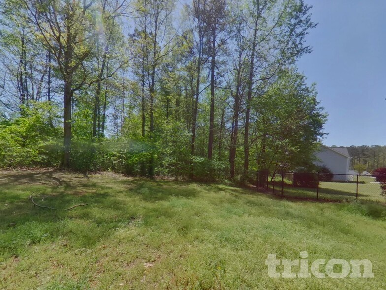 Building Photo - 115 Fairfax Dr