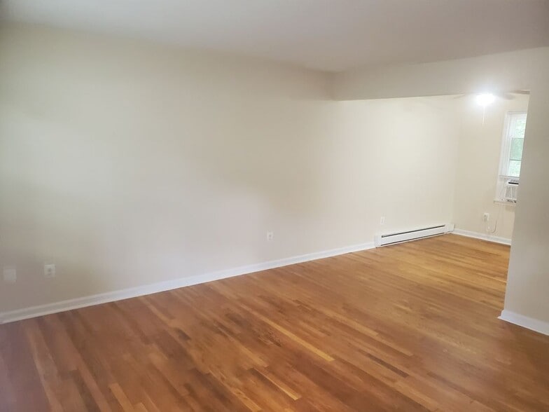 Building Photo - 117 S Shenandoah Ave