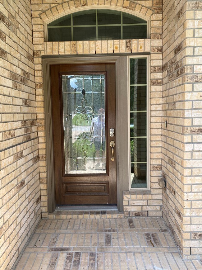 Building Photo - 42 Black Swan Ct