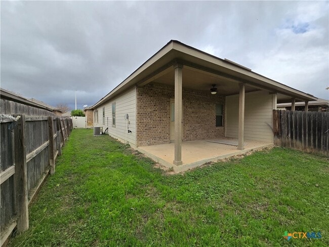 Building Photo - 1075 Carolyn Cove