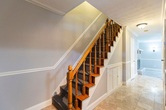 Building Photo - 2bd Townhome in the Heart of Tucker