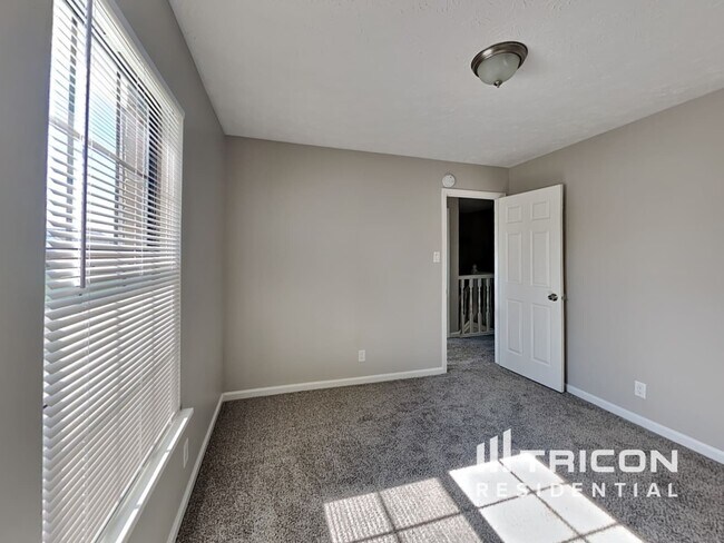 Building Photo - 7760 Oakshot Ln