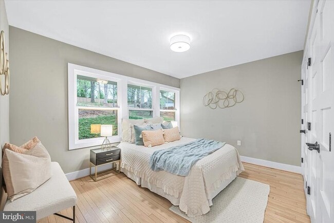 Building Photo - 901 Hobbs Dr