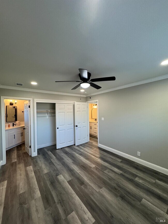 Building Photo - 124 Purdue Dr