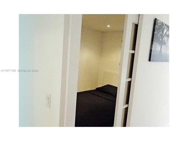 Building Photo - 653 Michigan Ave