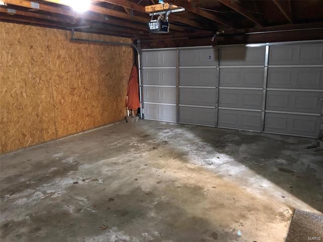 Building Photo - 29 Greenfield Dr