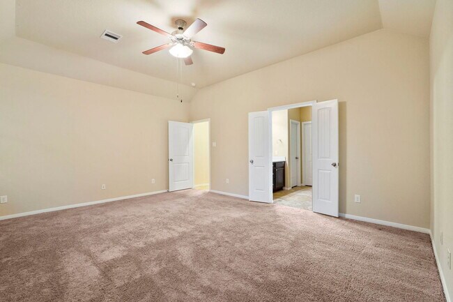 Building Photo - 115 Meadow Valley Dr