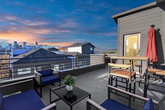 Building Photo - 1104 Palmer St