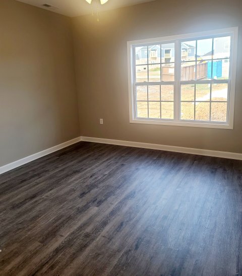 Building Photo - 258 Spring Creek Ave