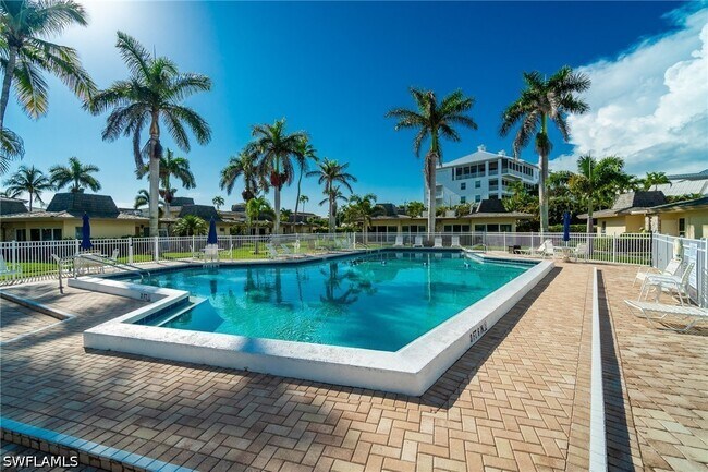 Building Photo - 1215 Edington Pl