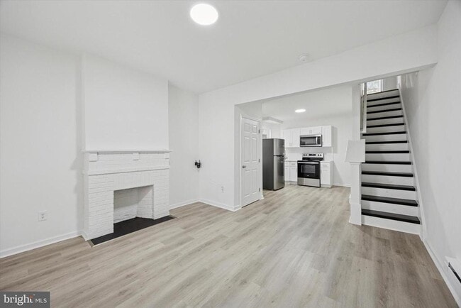 Building Photo - 452 Mechanic St