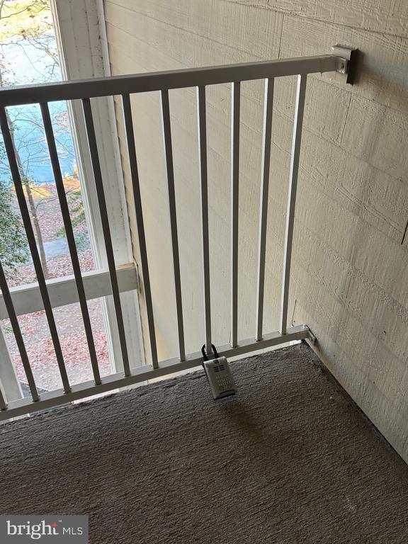 Building Photo - 1716 Lake Shore Crest Dr