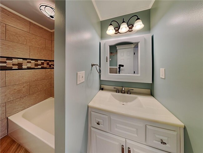 Building Photo - 2871 Wynford Dr