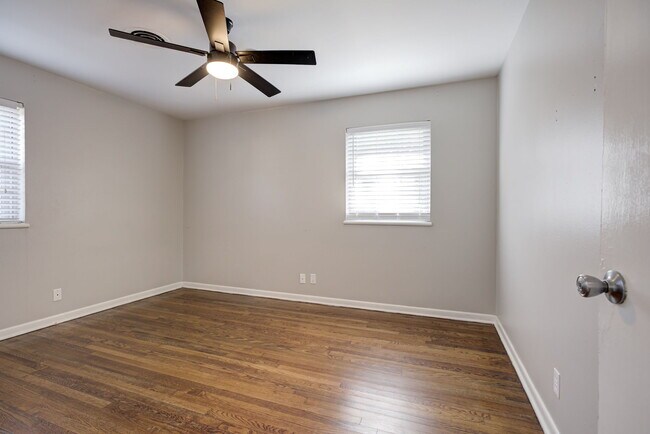 Building Photo - 1332 Kansas St