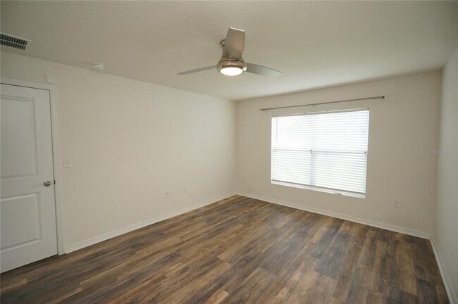 Building Photo - 501 Calico Scallop St