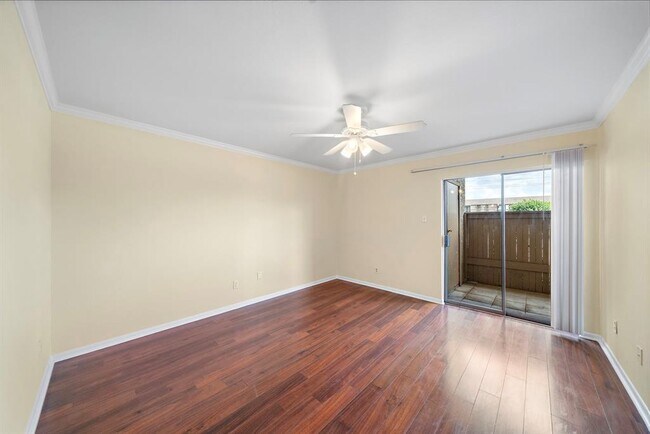 Building Photo - 8429 Hearth Dr