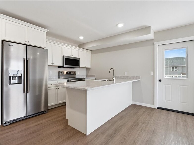 Building Photo - 7060 Thunder Vly Dr