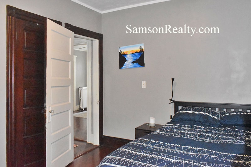 Building Photo - 219 Cole Ave