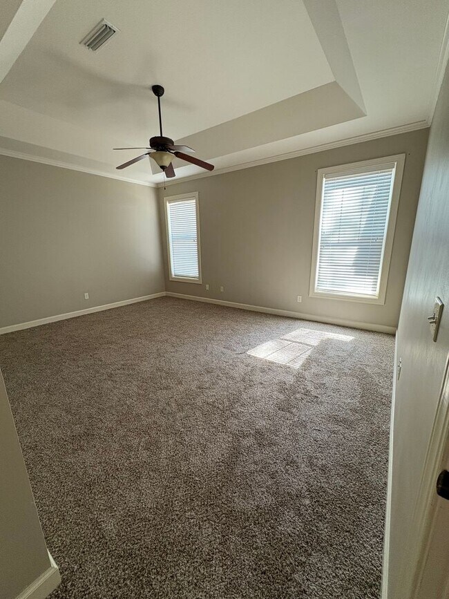 Building Photo - 540 Orchard Cir
