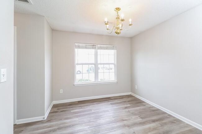 Building Photo - 9612 Ashlyn Elizabeth Ct