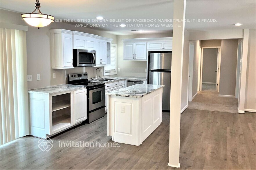 Building Photo - 1426 Spring Valley Ln