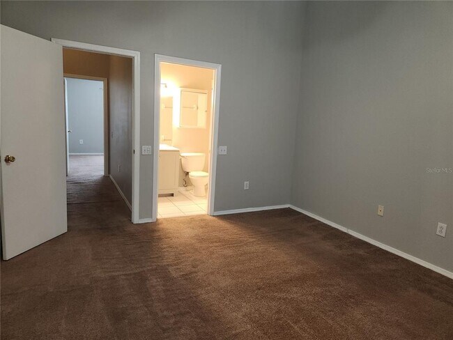Building Photo - 2302 Lake Woodberry Cir