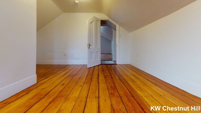 Building Photo - 2817 Washington St