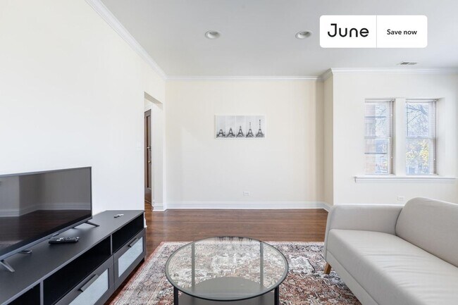 Building Photo - 3743 N Albany Ave